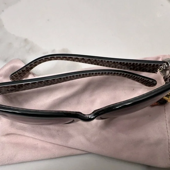 Tory Burch Sunglasses Dustbag Tory Burch Sunglasses case with dust bag NWOT | eBay main image 3